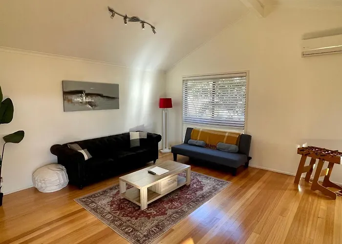 Spacious 4Br Getaway With Panoramic Water & Mountain View