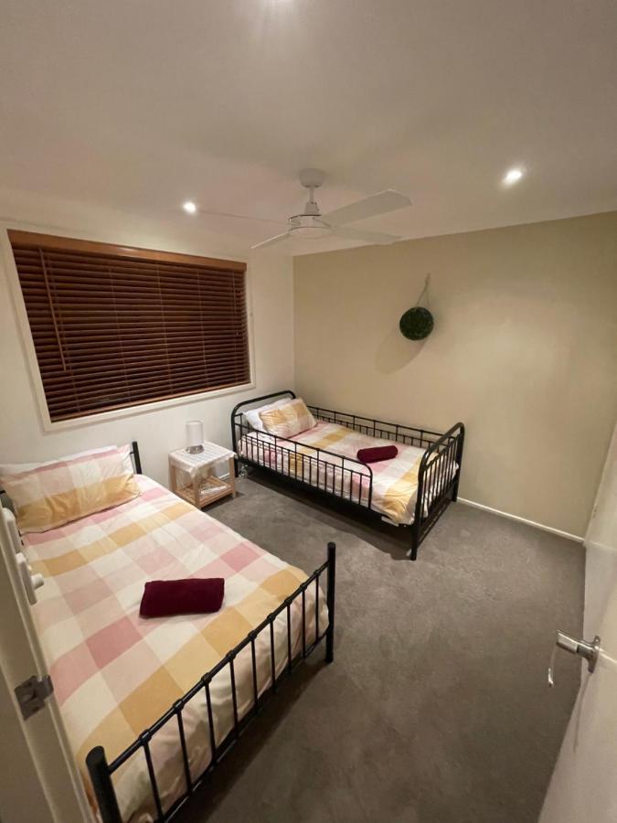 Spacious 4br Getaway With Panoramic Water & Mountain View *