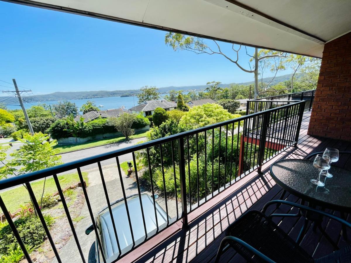 Spacious 4br Getaway With Panoramic Water & Mountain View *